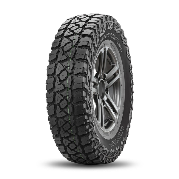 Kumho  245/75/16  Q 120/116 MT-51
