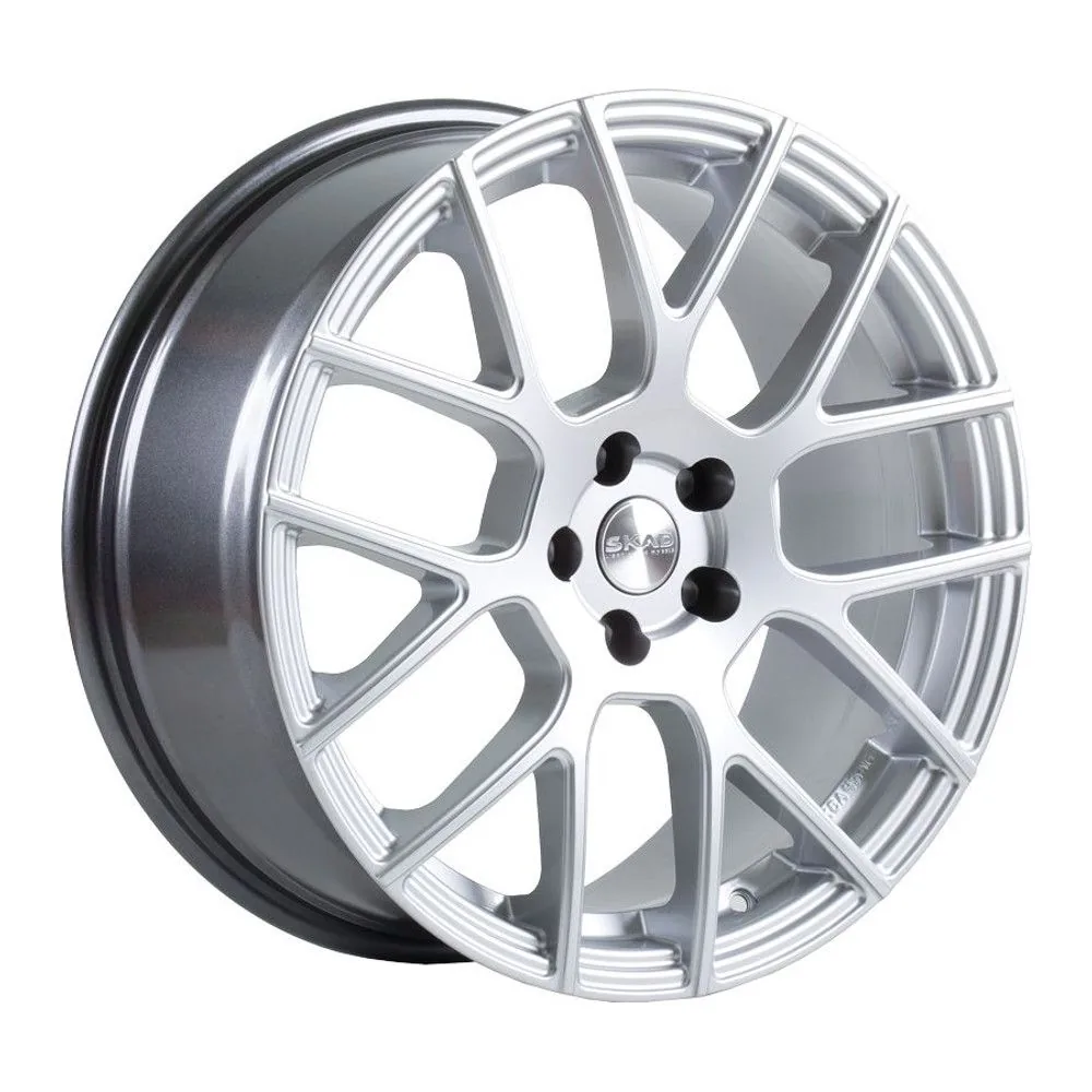 СКАД Stiletto 8,0R18 5*114,3 ET45 d67,1 Селена