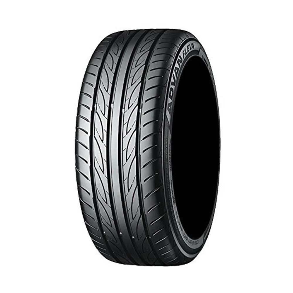 Йокохама  215/40/18  W 89 V701